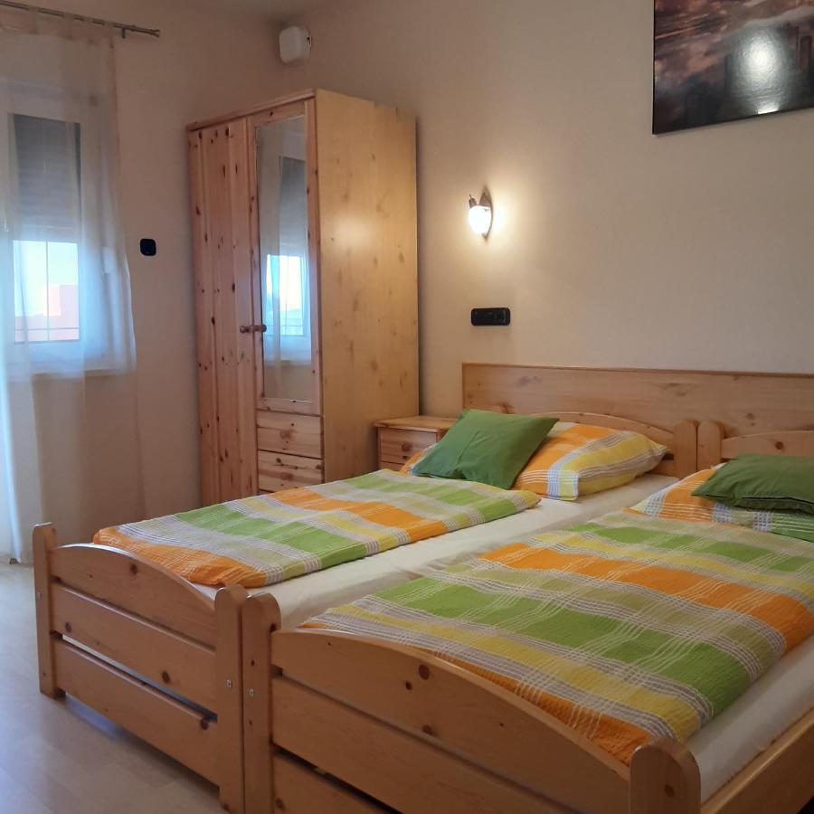 Hotel Pannon Panzio Restaurant Pannonhalma Zewnętrze zdjęcie
